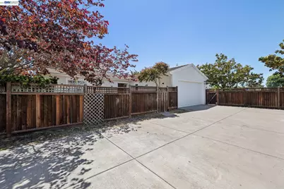 2361 Coral Sea St, Alameda, CA 94501 - Photo 85