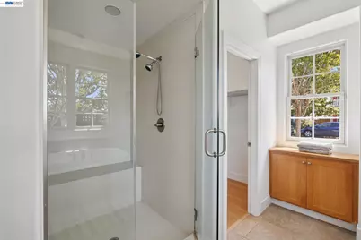 2361 Coral Sea St, Alameda, CA 94501 - Photo 49