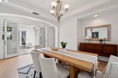 2361 Coral Sea St, Alameda, CA 94501 - Photo 13