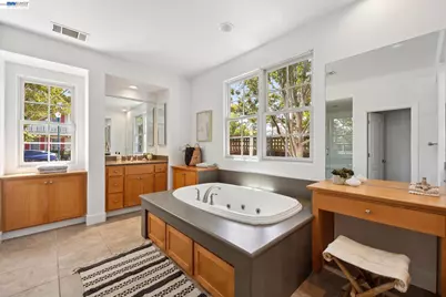 2361 Coral Sea St, Alameda, CA 94501 - Photo 45