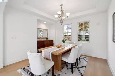 2361 Coral Sea St, Alameda, CA 94501 - Photo 11