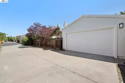 2361 Coral Sea St, Alameda, CA 94501 - Photo 83