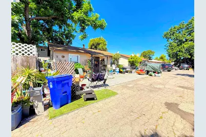 752 Blossom Way, Hayward, CA 94541 - Photo 5