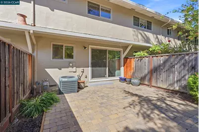 30 Miramonte Dr, Moraga, CA 94556 - Photo 33