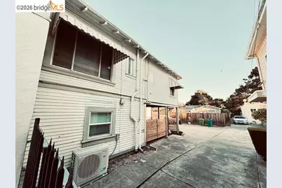 859 52nd Street, Oakland, CA 94608 - Photo 23