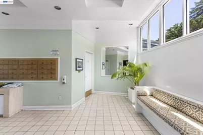 100 South #208, Sausalito, CA 94965 - Photo 17