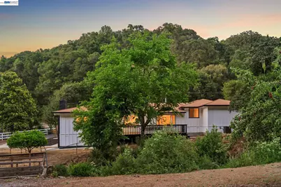 31067 Palomares Rd, Castro Valley, CA 94552 - Photo 47