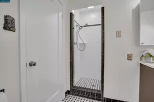144 Roslyn Dr, Concord, CA 94518 - Photo 15