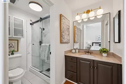 1118 Bismarck Ln, Alameda, CA 94502 - Photo 19