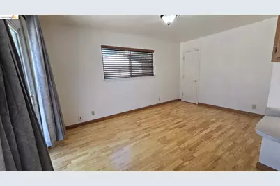 2332 Saint George Dr, Concord, CA 94520 - Photo 13