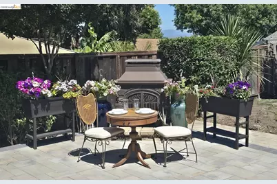 2332 Saint George Dr, Concord, CA 94520 - Photo 27