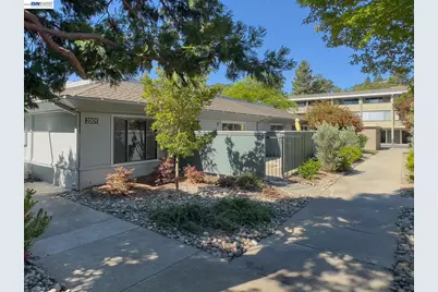 2201 Pine Knoll Dr #3, Walnut Creek, CA 94595 - Photo 1