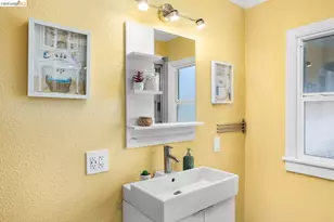 7523 Outlook Ave, Oakland, CA 94605 - Photo 15
