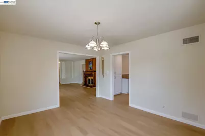 1576 4th St, Livermore, CA 94550 - Photo 9