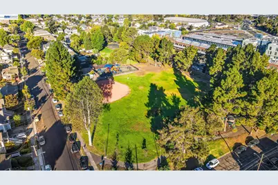 1523 Lincoln Ave, Alameda, CA 94501 - Photo 31