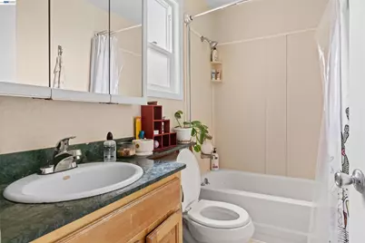 1523 Lincoln Ave, Alameda, CA 94501 - Photo 17