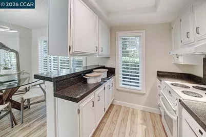 3317 Tice Creek Dr #6, Walnut Creek, CA 94595 - Photo 7