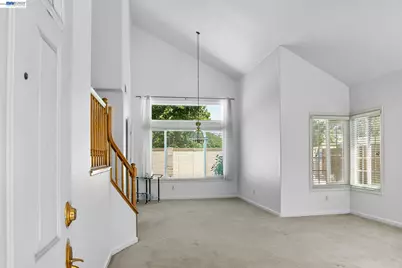 1110 Plymouth Dr, Tracy, CA 95376 - Photo 5