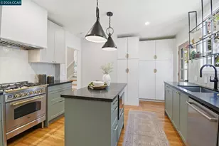 1056 El Centro Ave, Oakland, CA 94602 - Photo 11