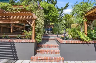 1056 El Centro Ave, Oakland, CA 94602 - Photo 37