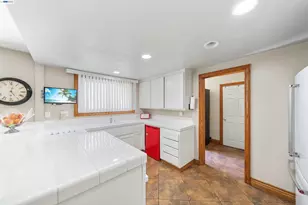 1622 Pegasus St, Newport Beach, CA 92660 - Photo 43