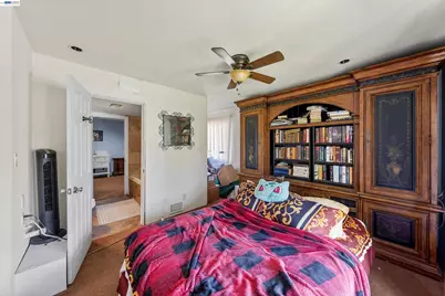1622 Pegasus St, Newport Beach, CA 92660 - Photo 53