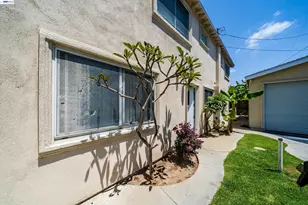 1622 Pegasus St, Newport Beach, CA 92660 - Photo 73
