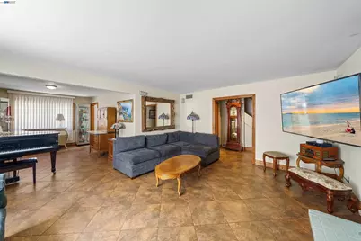 1622 Pegasus St, Newport Beach, CA 92660 - Photo 13