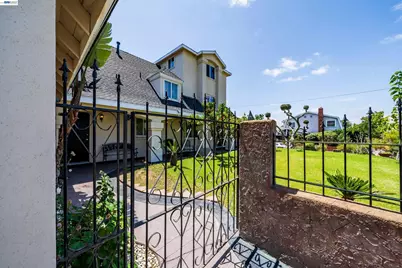 1622 Pegasus St, Newport Beach, CA 92660 - Photo 7