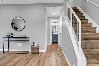 419 Tangelo, Irvine, CA 92618 - Photo 3