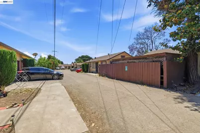 585 Old Canyon Rd, Fremont, CA 94536 - Photo 9