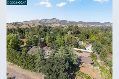 189 Oak Rd, Alamo, CA 94507 - Photo 75
