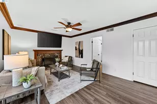 5684 Calpine Dr, San Jose, CA 95123 - Photo 23
