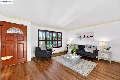 5684 Calpine Dr, San Jose, CA 95123 - Photo 13