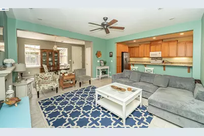 172 Erics Way, Mountain House, CA 95391 - Photo 3