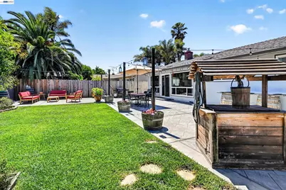 1640 Via Escondido, San Lorenzo, CA 94580 - Photo 39