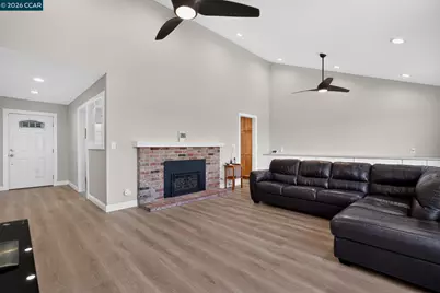 550 Lori Dr, Benicia, CA 94510 - Photo 9