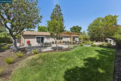 978 Kenston Dr, Clayton, CA 94517 - Photo 33