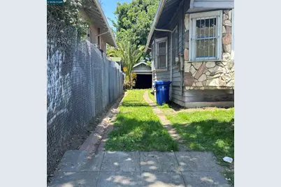 1605 90th Ave, Oakland, CA 94603 - Photo 3