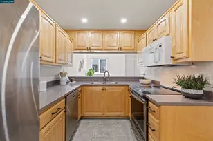 760 Canyon Oaks Dr, Oakland, CA 94605 - Photo 11