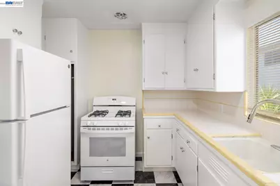 4144 Masterson St, Oakland, CA 94619 - Photo 27