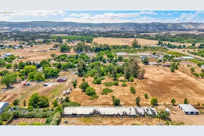 7750 Locke Rd, Vacaville, CA 95688 - Photo 3