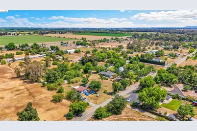 7750 Locke Rd, Vacaville, CA 95688 - Photo 11
