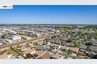 910 Fargo St, Stockton, CA 95204 - Photo 35