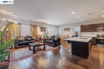 910 Fargo St, Stockton, CA 95204 - Photo 1