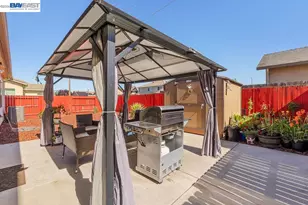 910 Fargo St, Stockton, CA 95204 - Photo 27