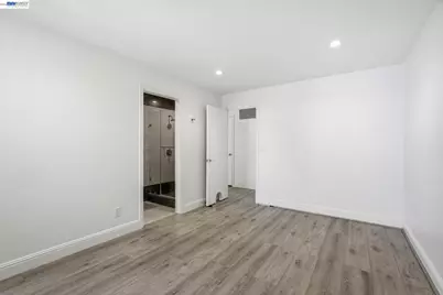 5850 Lalor Dr, San Jose, CA 95123 - Photo 31