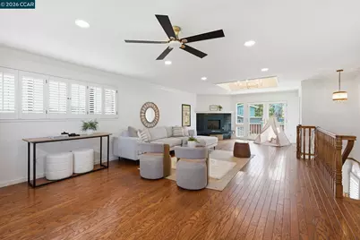 2571 Francis Dr, Pinole, CA 94564 - Photo 15