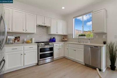5568 Brook Falls Ct, Stockton, CA 95219 - Photo 13