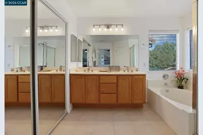 5568 Brook Falls Ct, Stockton, CA 95219 - Photo 27